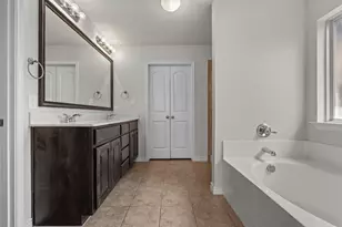 217 Angelina Ct, Azle, TX 76020 - Photo 23