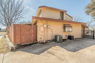 649 Harvest Hill St, Lewisville, TX 75067 - Photo 35