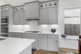 300 Foxglove Hl, Argyle, TX 76226 - Photo 11