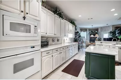11776 Creek Point Drive, Frisco, TX 75035 - Photo 7