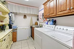 105 Santee Dr, Lake Kiowa, TX 76240 - Photo 27