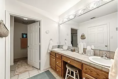 105 Santee Drive, Lake Kiowa, TX 76240 - Photo 21