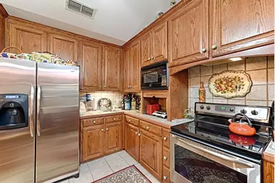 105 Santee Drive, Lake Kiowa, TX 76240 - Photo 13
