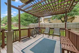 1463 Meadowood Village Dr, Fort Worth, TX 76120 - Photo 1