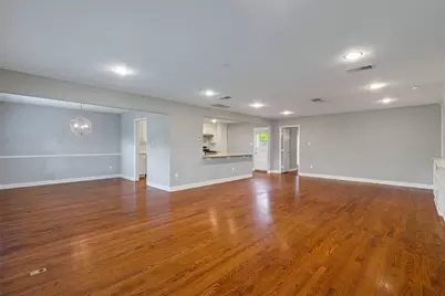 4628 Surf Drive, Dallas, TX 75214 - Photo 7