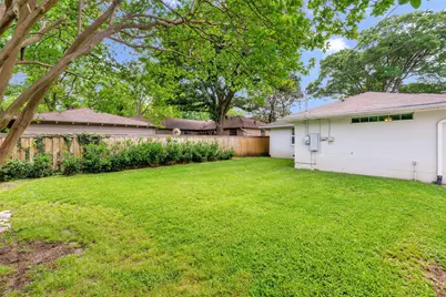 4628 Surf Drive, Dallas, TX 75214 - Photo 27