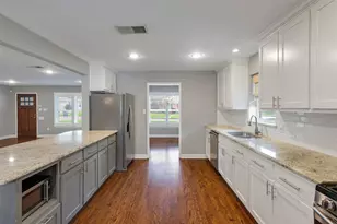 4628 Surf Dr, Dallas, TX 75214 - Photo 11