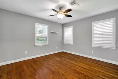 4628 Surf Drive, Dallas, TX 75214 - Photo 21