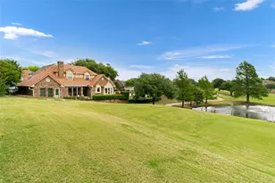 2929 Waterford Dr, Irving, TX 75063 - Photo 3