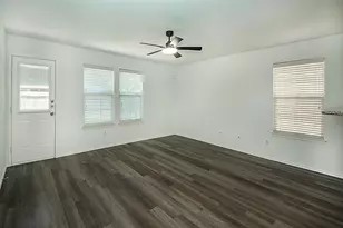 320 Chalkstone Dr, Fort Worth, TX 76131 - Photo 13