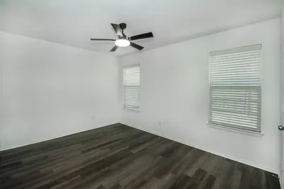 320 Chalkstone Drive, Fort Worth, TX 76131 - Photo 11