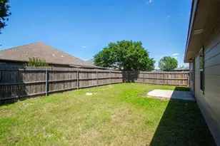 320 Chalkstone Dr, Fort Worth, TX 76131 - Photo 19