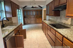 103 Red Bud Ct, Oak Leaf, TX 75154 - Photo 13