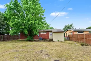 2333 S Lockhart Ave, Dallas, TX 75228 - Photo 15