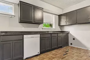 2333 S Lockhart Ave, Dallas, TX 75228 - Photo 7