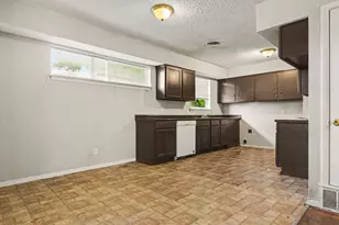 2333 S Lockhart Ave, Dallas, TX 75228 - Photo 9