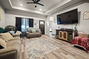 102 Don Ln, Itasca, TX 76055 - Photo 5