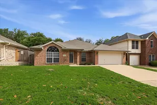 7525 Arbor Park Dr, Fort Worth, TX 76120 - Photo 1