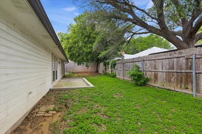 7525 Arbor Park Drive, Fort Worth, TX 76120 - Photo 31