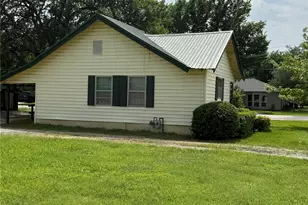 223 W Jefferson St, Palmer, TX 75152 - Photo 3