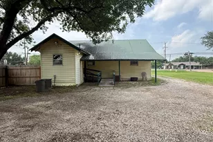 223 W Jefferson St, Palmer, TX 75152 - Photo 17