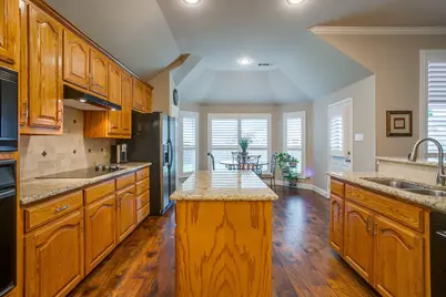 1410 Parkside Drive, Mansfield, TX 76063 - Photo 9