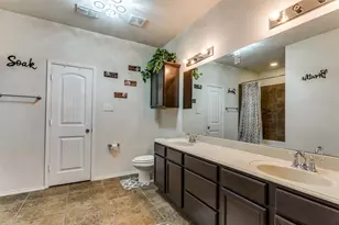 2246 Red Chute Dr, Dallas, TX 75253 - Photo 17