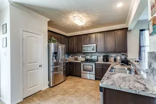 2246 Red Chute Dr, Dallas, TX 75253 - Photo 11