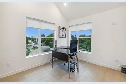 1507 N Garrett Avenue #201, Dallas, TX 75206 - Photo 13