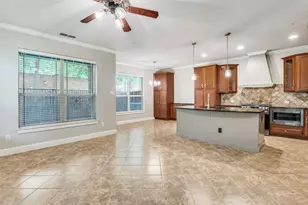 928 Brook Forest Ln, Euless, TX 76039 - Photo 5