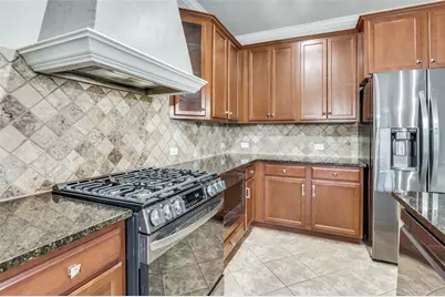 928 Brook Forest Lane, Euless, TX 76039 - Photo 9