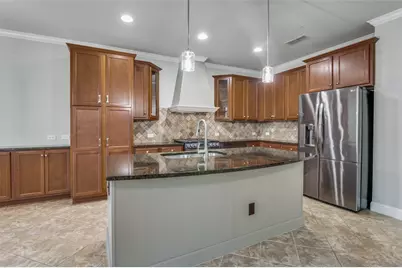 928 Brook Forest Lane, Euless, TX 76039 - Photo 7