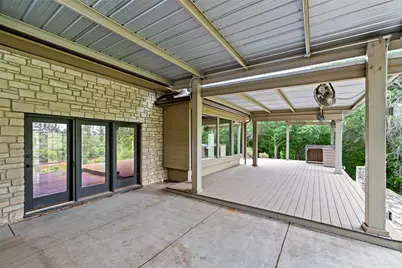 10100 Ravenswood Road, Granbury, TX 76049 - Photo 31