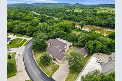 10100 Ravenswood Road, Granbury, TX 76049 - Photo 3