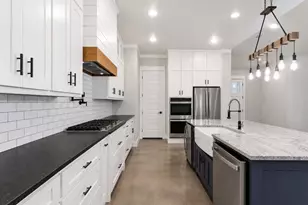309 Aviara Ct, Poolville, TX 76487 - Photo 11