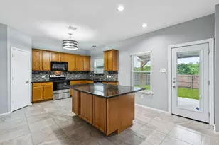 1016 Aviary, Aubrey, TX 76227 - Photo 17