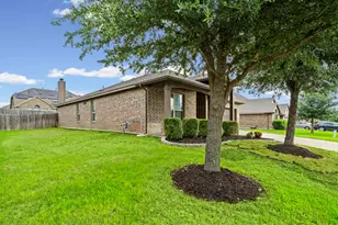 1205 Crest Ridge Dr, Glenn Heights, TX 75154 - Photo 23