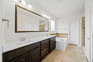 1205 Crest Ridge Dr, Glenn Heights, TX 75154 - Photo 13