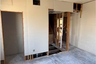 1027 E Lamar St, Sherman, TX 75090 - Photo 11