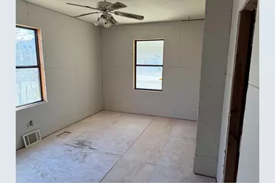 1027 E Lamar Street, Sherman, TX 75090 - Photo 9