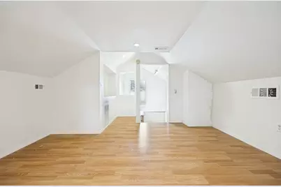 7011 Hammond Avenue, Dallas, TX 75223 - Photo 15
