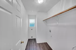 1040 Vinewood Ave, Burleson, TX 76028 - Photo 15