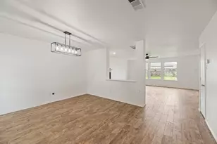 9032 Trail Blazer Dr, Fort Worth, TX 76131 - Photo 3