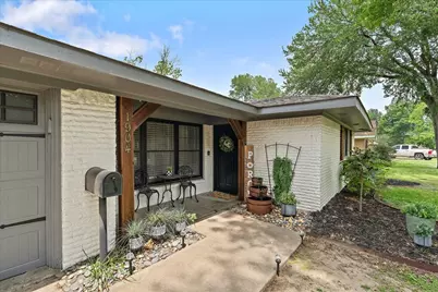 1904 W 4th Avenue, Corsicana, TX 75110 - Photo 3