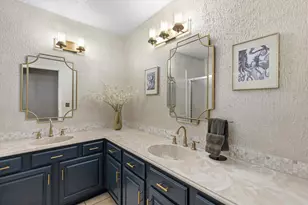 2110 Lansdown Dr, Carrollton, TX 75010 - Photo 29