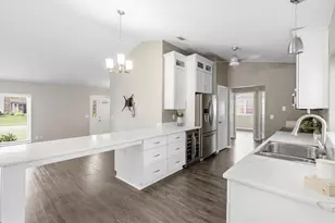 2110 Lansdown Dr, Carrollton, TX 75010 - Photo 13