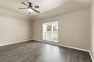 2110 Lansdown Dr, Carrollton, TX 75010 - Photo 17