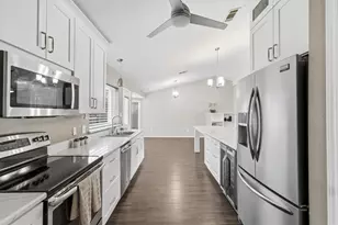 2110 Lansdown Dr, Carrollton, TX 75010 - Photo 15
