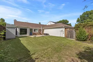2110 Lansdown Dr, Carrollton, TX 75010 - Photo 37