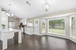 2110 Lansdown Dr, Carrollton, TX 75010 - Photo 9